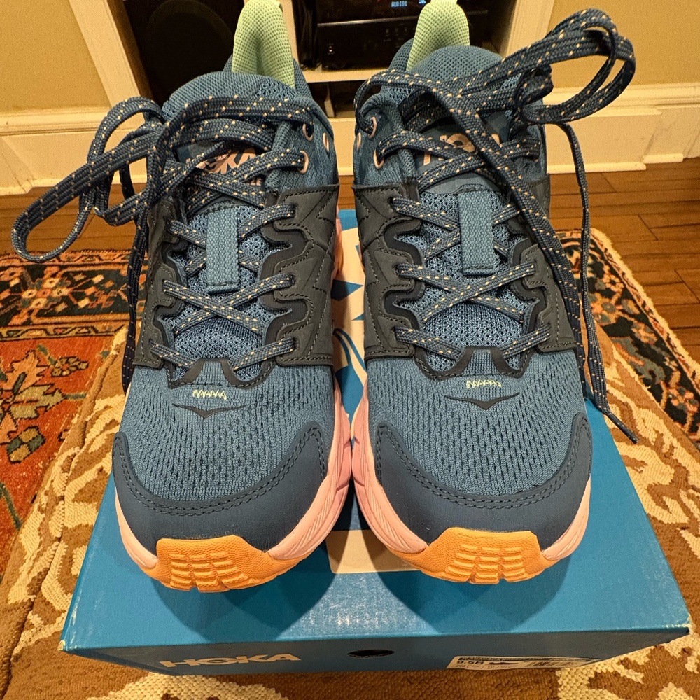 New in Box Hoka Anacapa Breeze Low 9.5